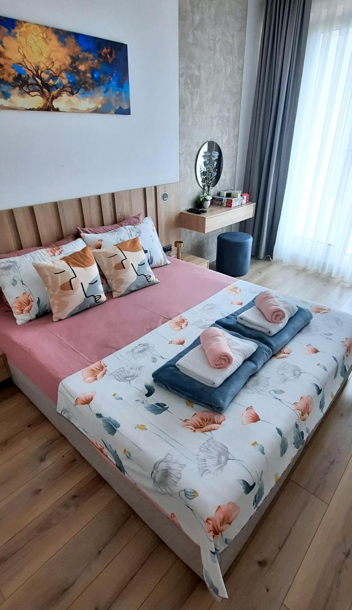 Luxury Condo On 18Th Floor With Pool, Fitness, Parking Included. Skopje Exteriér fotografie